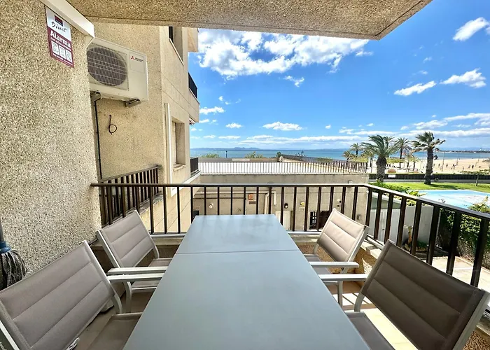 Castell Joncar Apartament *